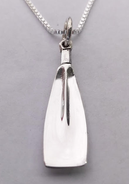 Medium Tulip Rowing Blade Charm with Light Chain Necklace